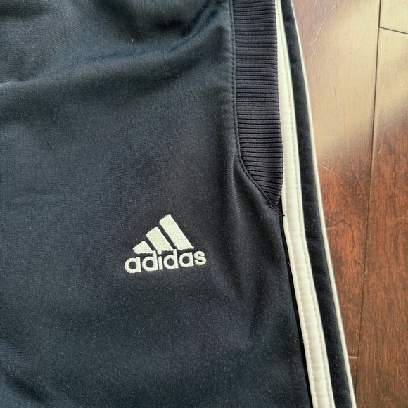 adidas Men's Track Pants Size Medium Navy 3 Stripes Pockets Active Gym Lounge - Picture 3 of 8